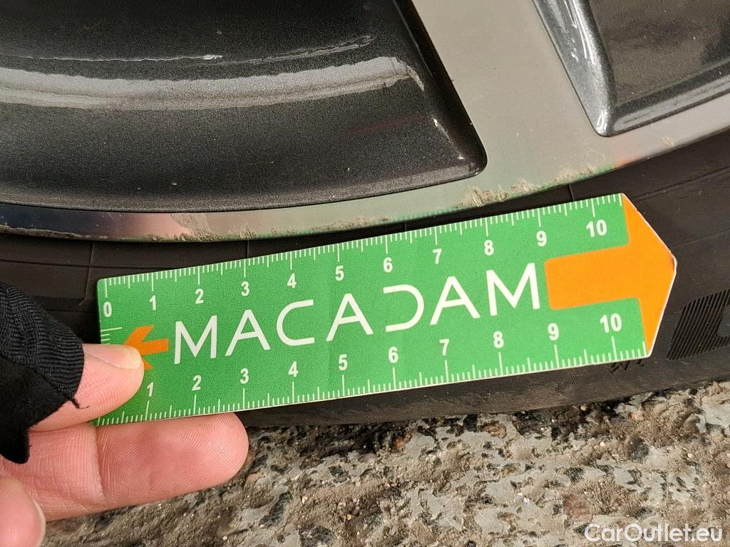  Bmw  Serie 5 BMW Série 5 Touring / 2020 / 5P / Break 530e 292ch Busi Design BVA8 #39