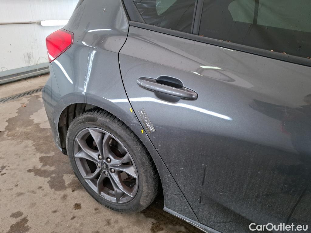  Ford  Focus FORD  / 2018 / 5P / Berline 1.0 EcoBoost 125ch St-Line #1