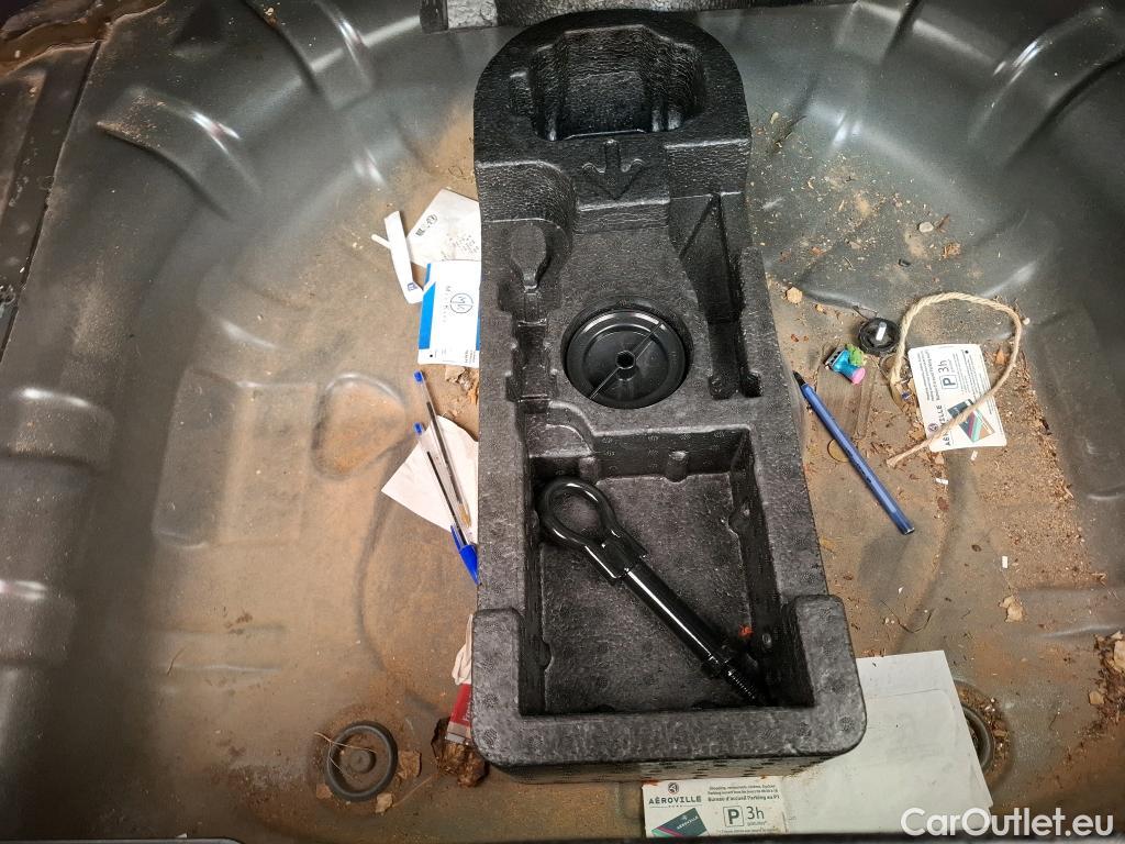  Ford  Focus FORD  / 2018 / 5P / Berline 1.0 EcoBoost 125ch St-Line #36