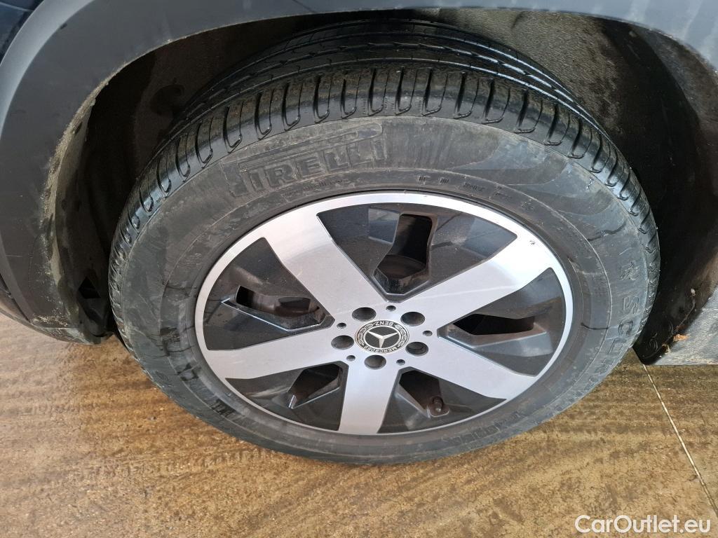  Mercedes  GLB MERCEDES-BENZ  / 2019 / 5P / SUV  200 d Business Line #16