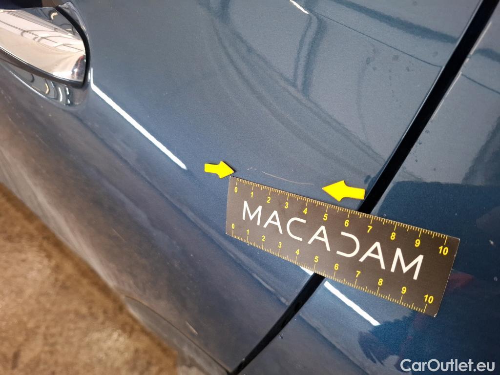  Mercedes  GLB MERCEDES-BENZ  / 2019 / 5P / SUV  200 d Business Line #47