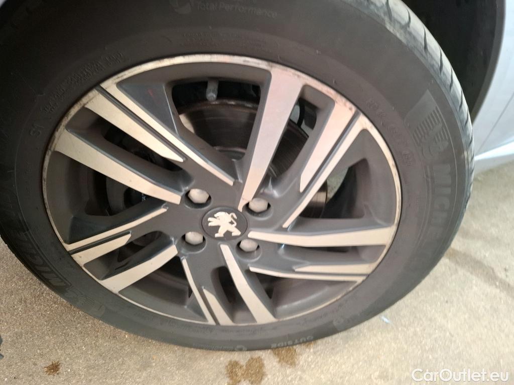  Peugeot  208  Allure Business 1.2 PureTech 100CV BVM6 E6d #6