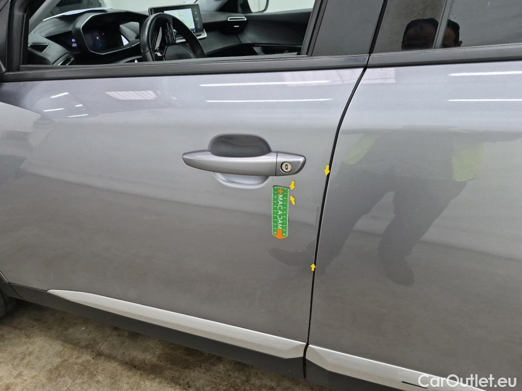  Peugeot  2008  Allure Pack 1.5 HDi 130CV BVA8 E6d #19