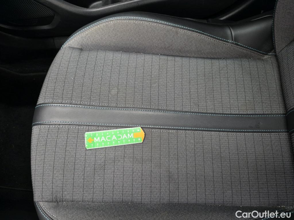  Peugeot  2008  Allure Pack 1.5 HDi 130CV BVA8 E6d #2