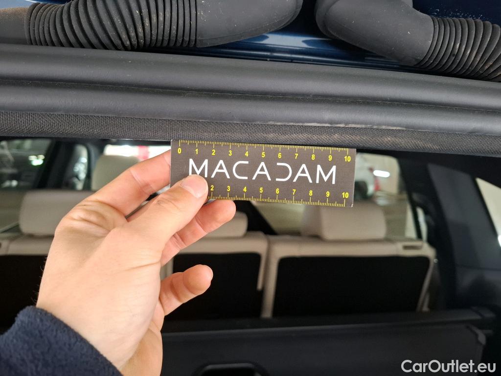  Mercedes  GLB MERCEDES-BENZ  / 2019 / 5P / SUV  200 d Business Line #40