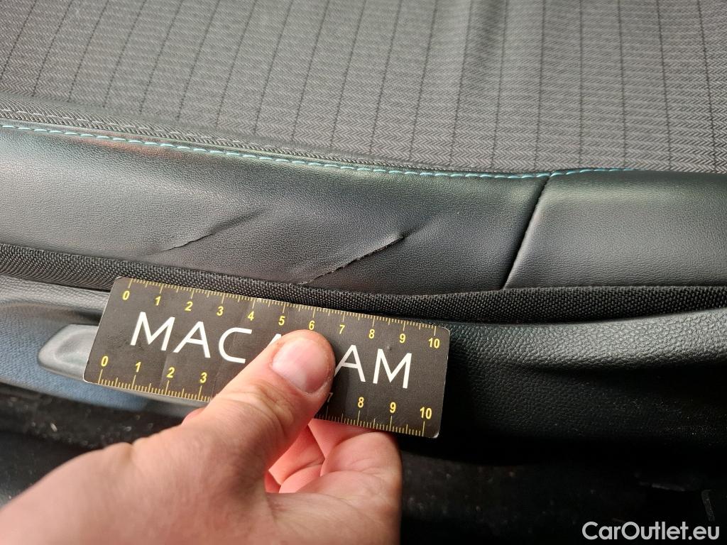  Peugeot  208  Allure Business 1.2 PureTech 100CV BVM6 E6d #4