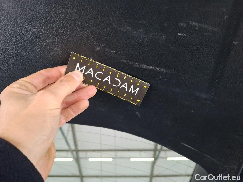  Mercedes  GLB MERCEDES-BENZ  / 2019 / 5P / SUV  200 d Business Line #37