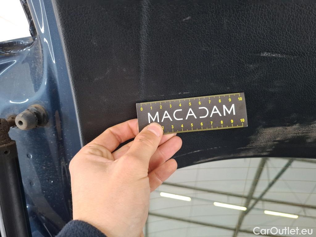  Mercedes  GLB MERCEDES-BENZ  / 2019 / 5P / SUV  200 d Business Line #36