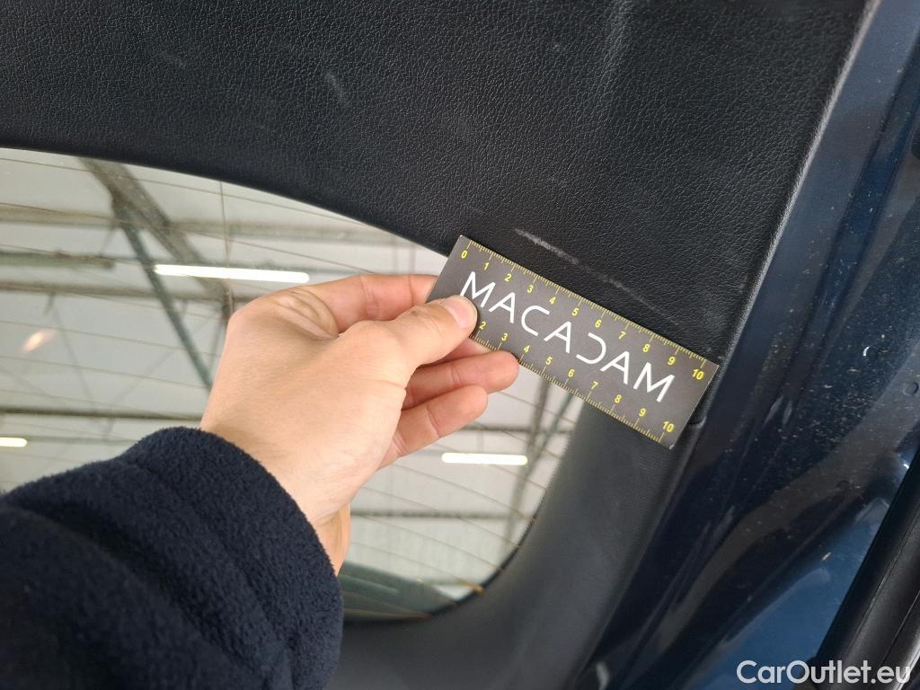  Mercedes  GLB MERCEDES-BENZ  / 2019 / 5P / SUV  200 d Business Line #38