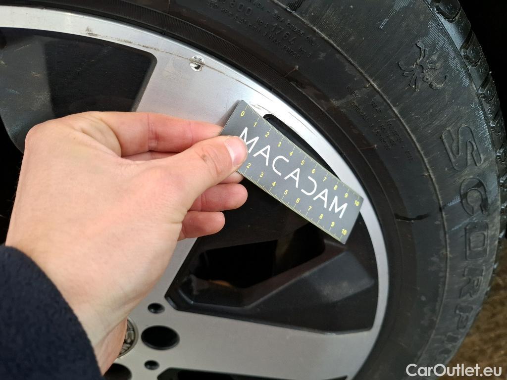  Mercedes  GLB MERCEDES-BENZ  / 2019 / 5P / SUV  200 d Business Line #19