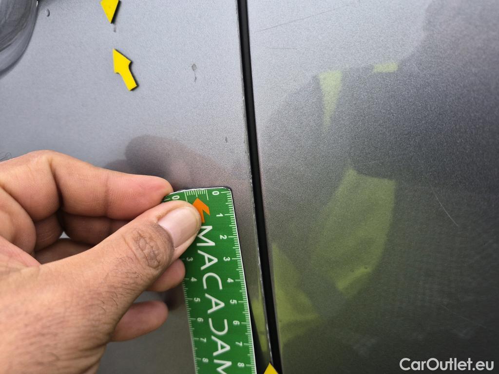  Peugeot  2008  Allure Pack 1.5 HDi 130CV BVA8 E6d #26