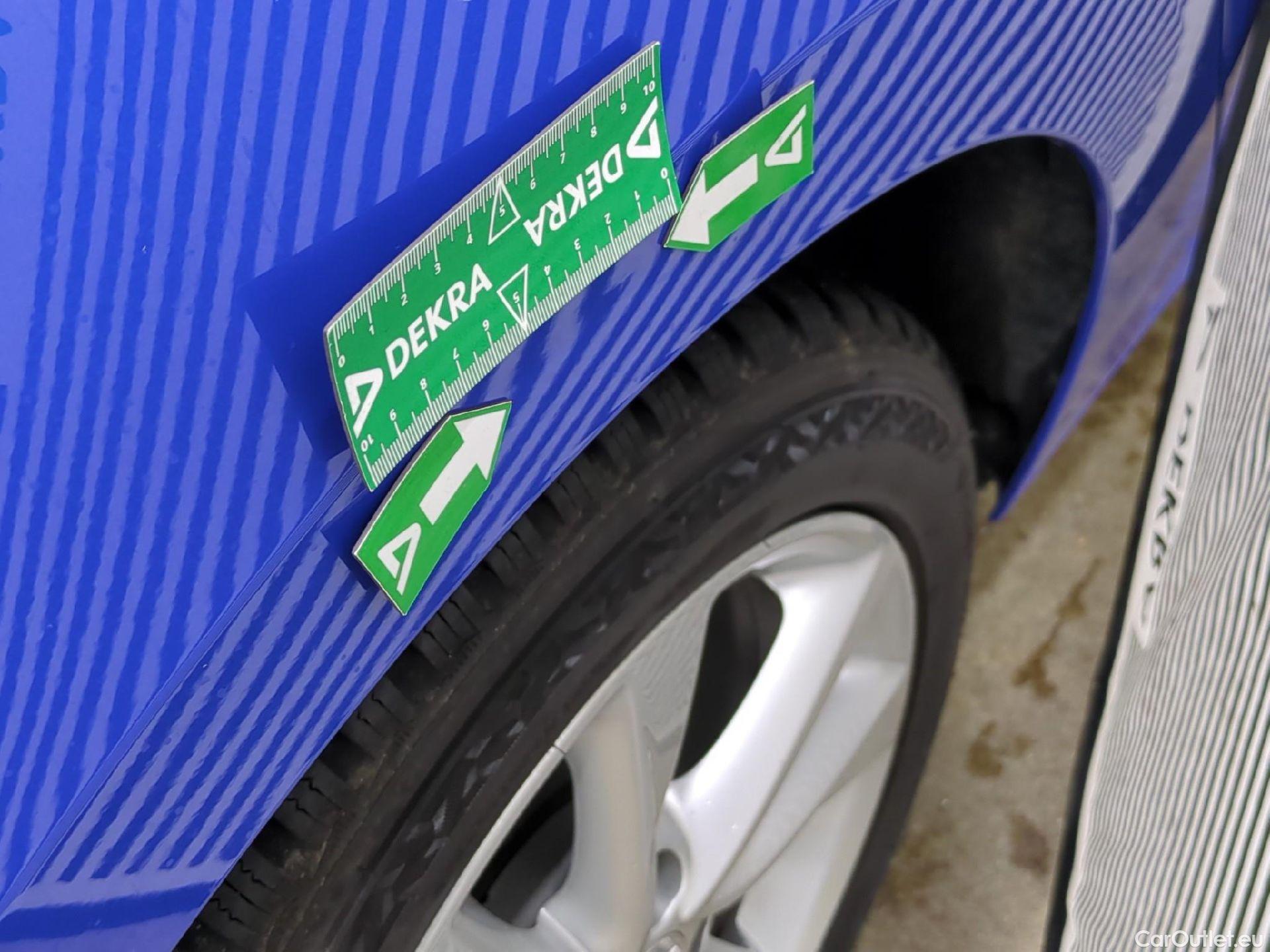  Opel  Corsa  F Elegance Business 1.2 Turbo 100CV BVM6 E6d #24