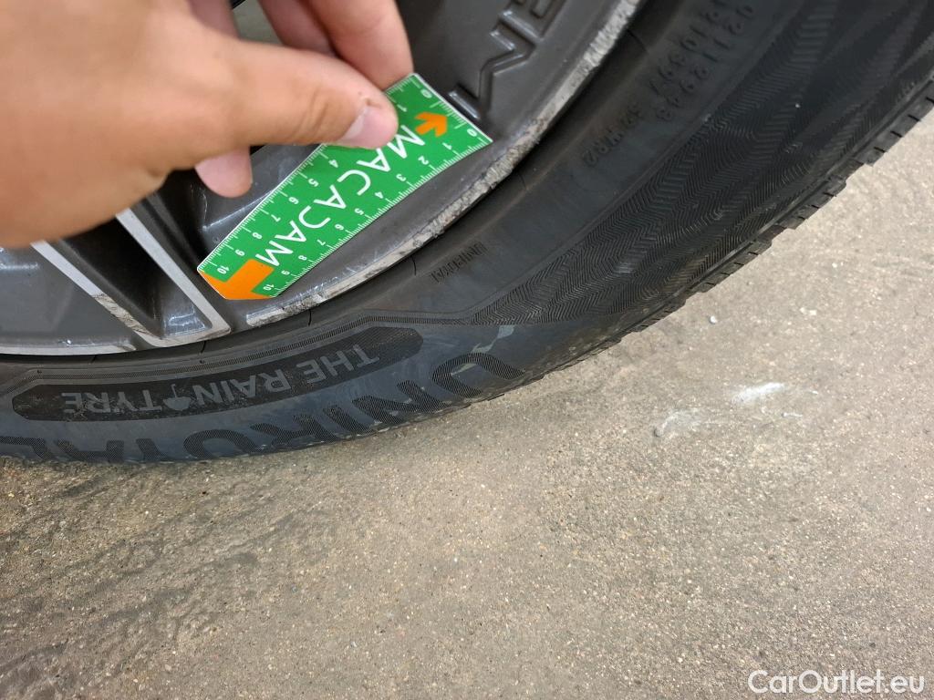  Mercedes  G-Klasee MERCEDES-BENZ GLC / 2019 / 5P / SUV 2.0 GLC 300 E AMG LINE 4MATIC #22