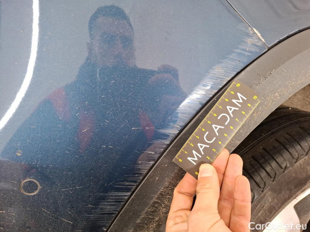  Mercedes  GLB MERCEDES-BENZ  / 2019 / 5P / SUV  200 d Business Line #15