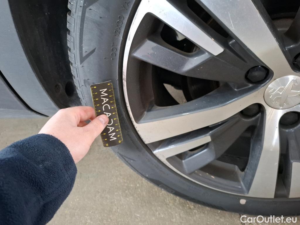  Peugeot  3008  II Allure Pack 1.5 HDi 130CV BVA8 E6d #20