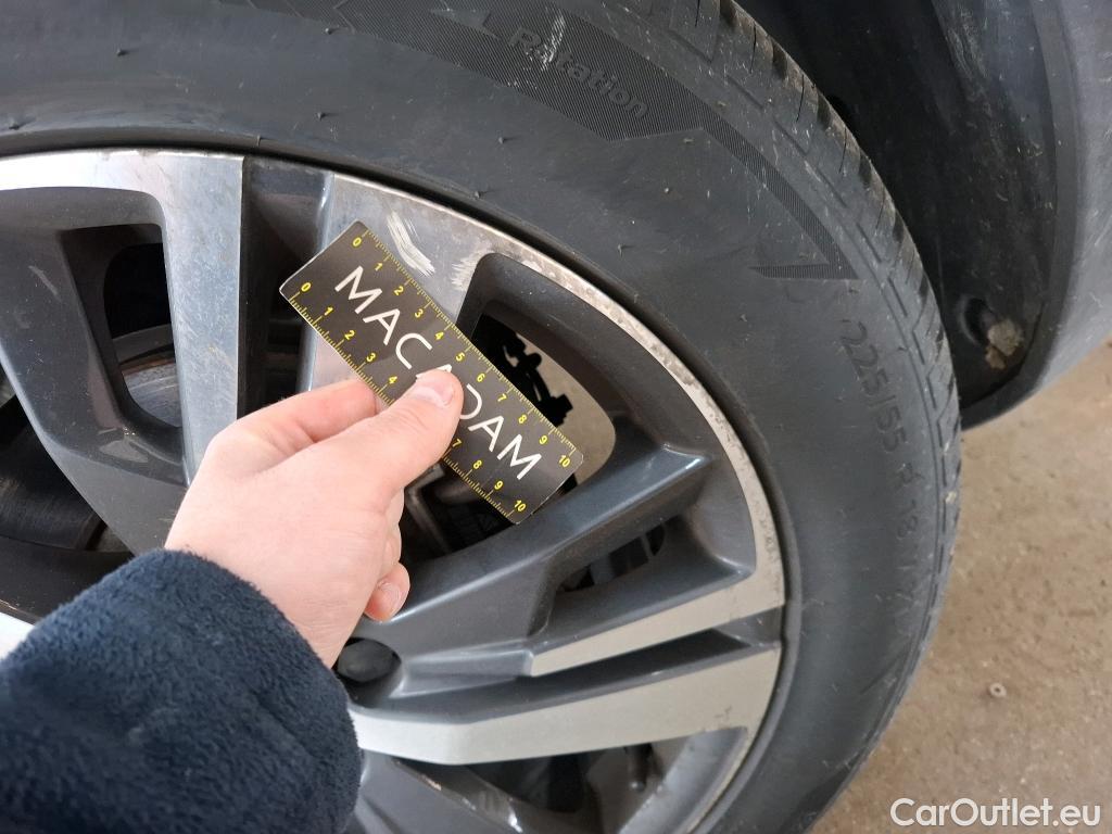  Peugeot  3008  II Allure Pack 1.5 HDi 130CV BVA8 E6d #19