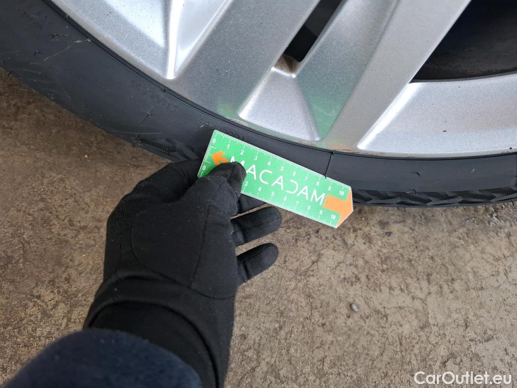  Peugeot  308  SW Active Business 1.5 HDi 130CV BVA8 E6d #32