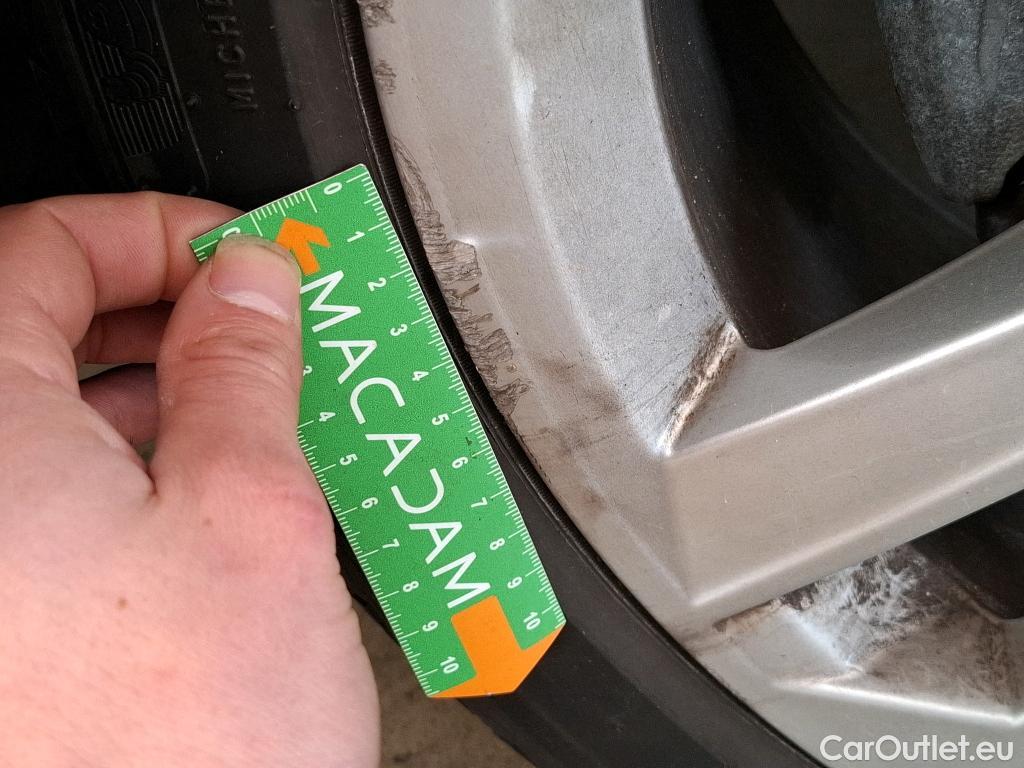  Audi  A3 AUDI  Sportback / 2020 / 5P / Berline 35 TFSI 150 Business Line #16