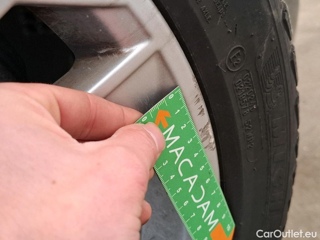  Audi  A3 AUDI  Sportback / 2020 / 5P / Berline 35 TFSI 150 Business Line #31