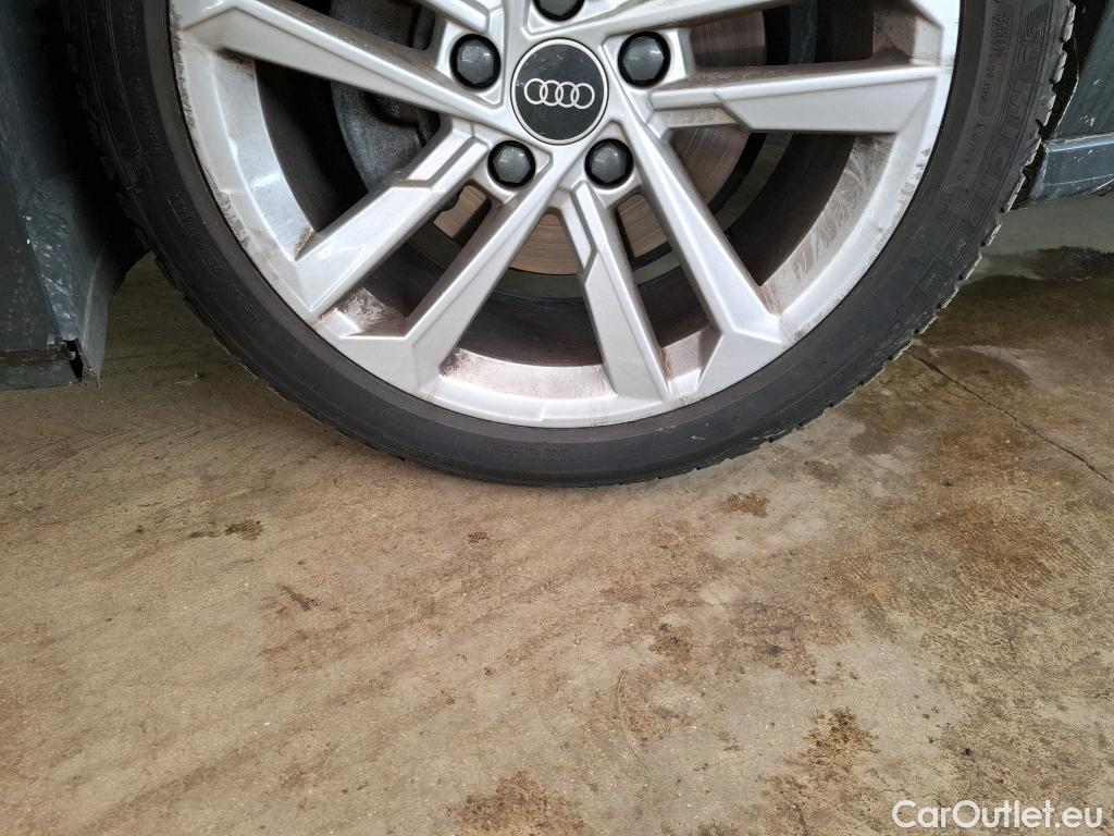  Audi  A3 AUDI  Sportback / 2020 / 5P / Berline 35 TFSI 150 Business Line #46