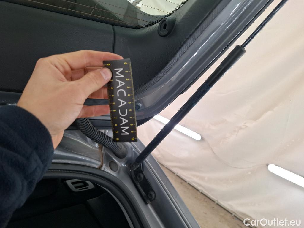  Bmw  Serie 1 BMW Série 1 / 2019 / 5P / Berline 116i DKG7 Business Design #19