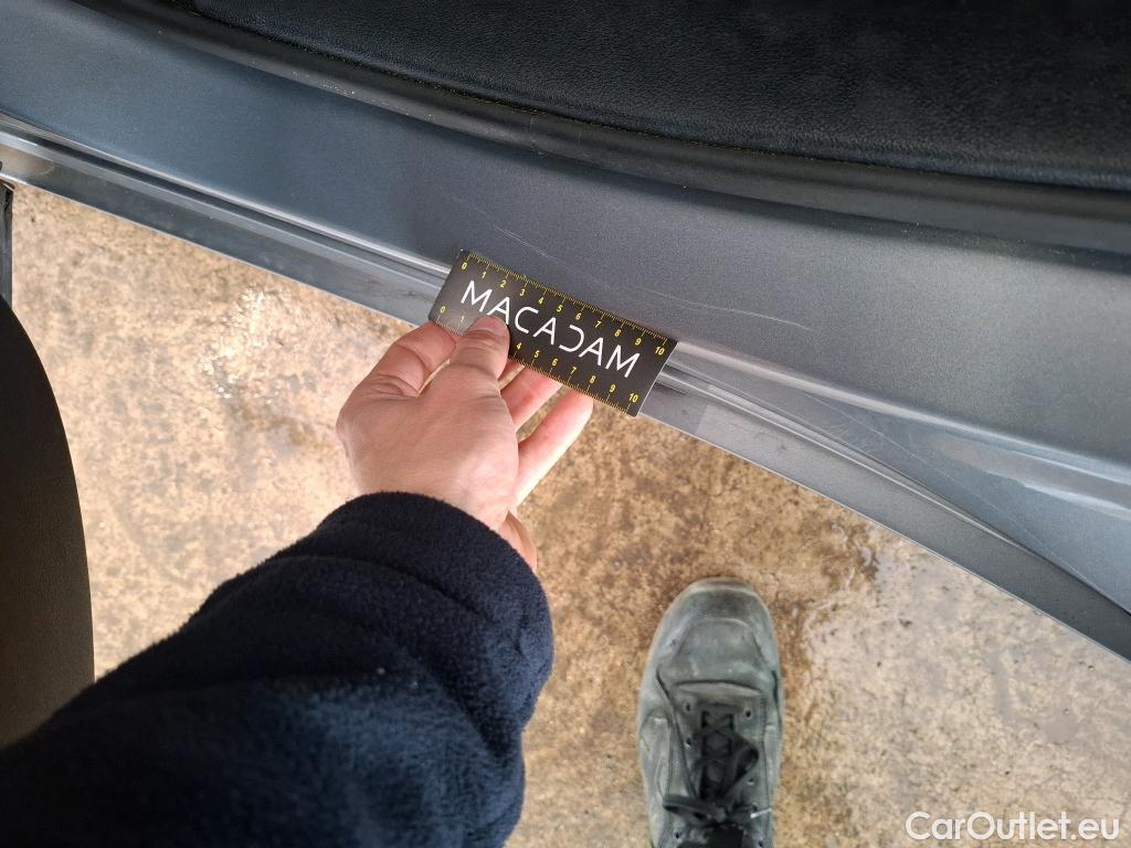  Bmw  Serie 1 BMW Série 1 / 2019 / 5P / Berline 116i DKG7 Business Design #30