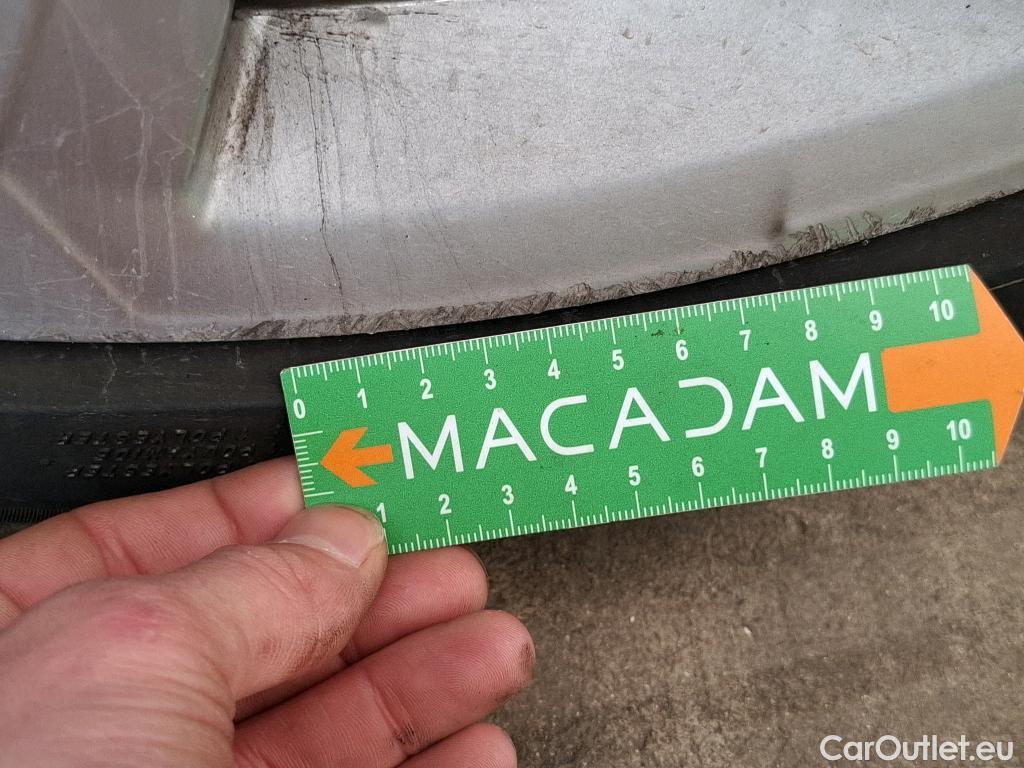  Audi  A3 AUDI  Sportback / 2020 / 5P / Berline 35 TFSI 150 Business Line #33