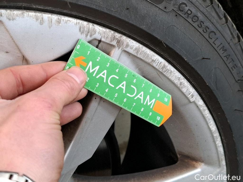  Audi  A3 AUDI  Sportback / 2020 / 5P / Berline 35 TFSI 150 Business Line #24