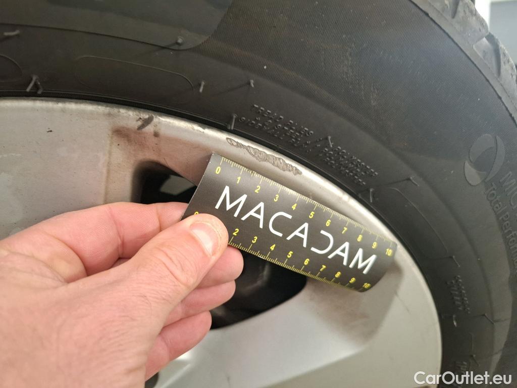  Nissan  Qashqai NISSAN  / 2017 / 5P / Crossover 1.5 DCI 115 Business Edition #8