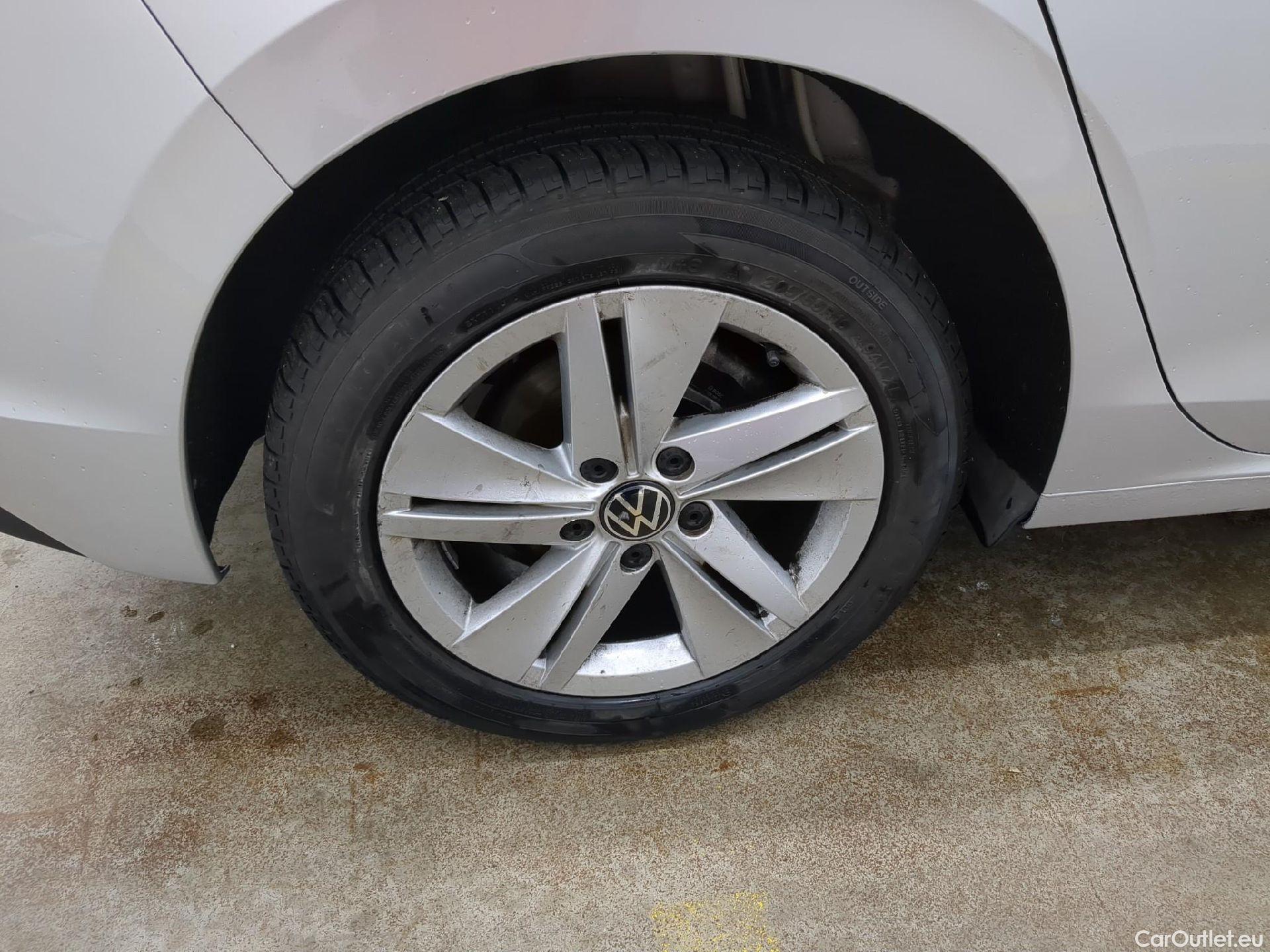  Volkswagen  Golf  VOLKSWAGEN / 2020 / 5P / Berline 1.0 TSI OPF 110 BVM6 Life Busi #14