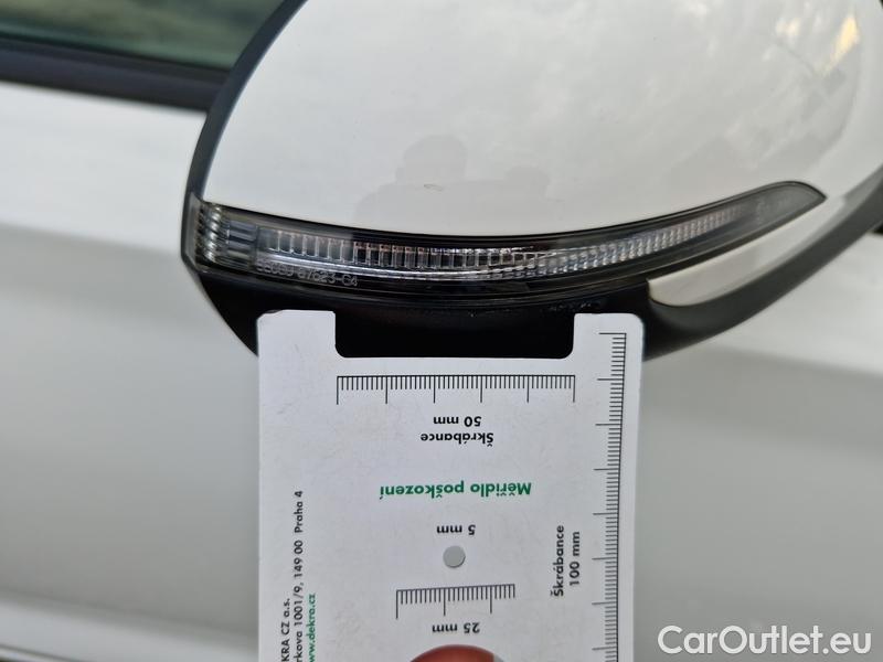  Hyundai  i30  (PD)(01.2017 ->)  kom.1.0TGDI 120 Comfort #24