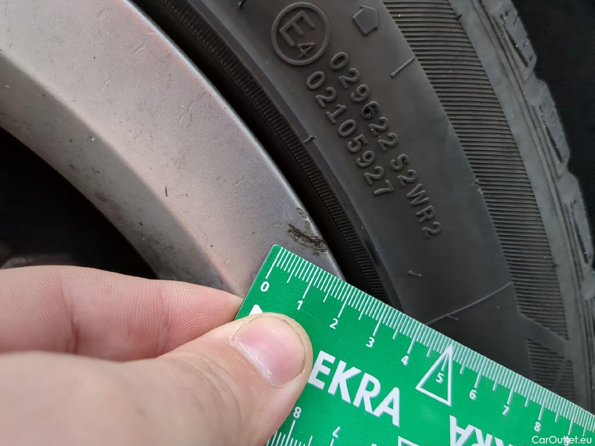  Volkswagen  Golf  VOLKSWAGEN / 2020 / 5P / Berline 1.0 TSI OPF 110 BVM6 Life Busi #11