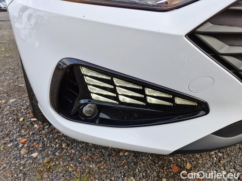  Hyundai  i30  (PD)(01.2017 ->)  kom.1.0TGDI 120 Comfort #9