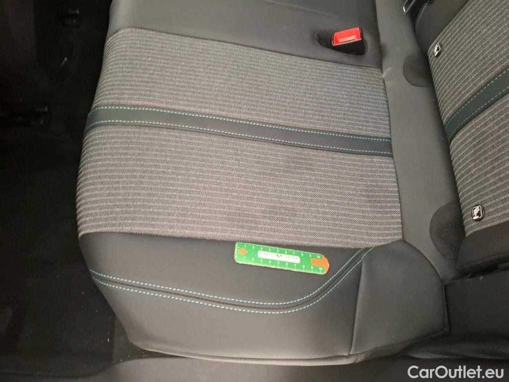  Peugeot  3008  II Allure 1.2 PureTech 130CV BVA8 E6d #14