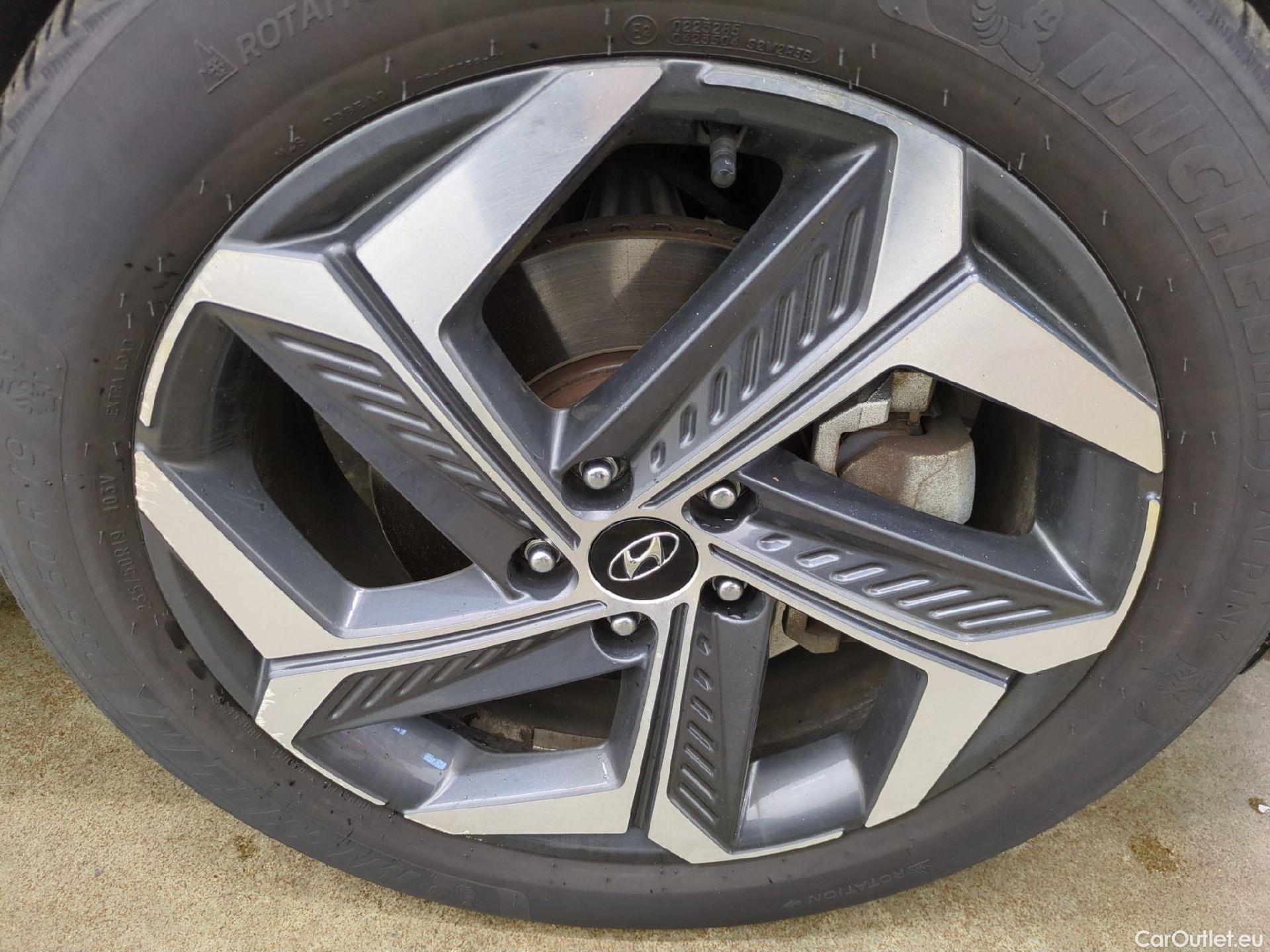  Hyundai  Tucson HYUNDAI  / 2020 / 5P / SUV 1.6 PHEV 265 HTRAC EXECUTIVE 4WD AUTO #2