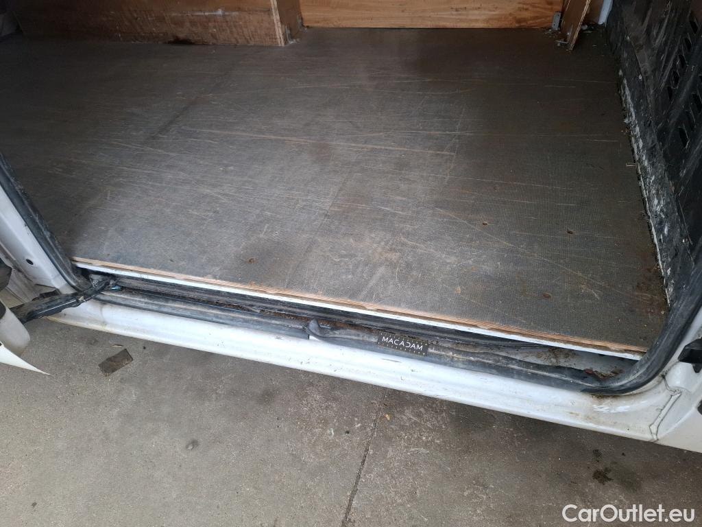  Renault  Master RENAULT  VU 4p Fourgon FG GCf Trac F3300 L2H2 dCi 130 Euro6 #27