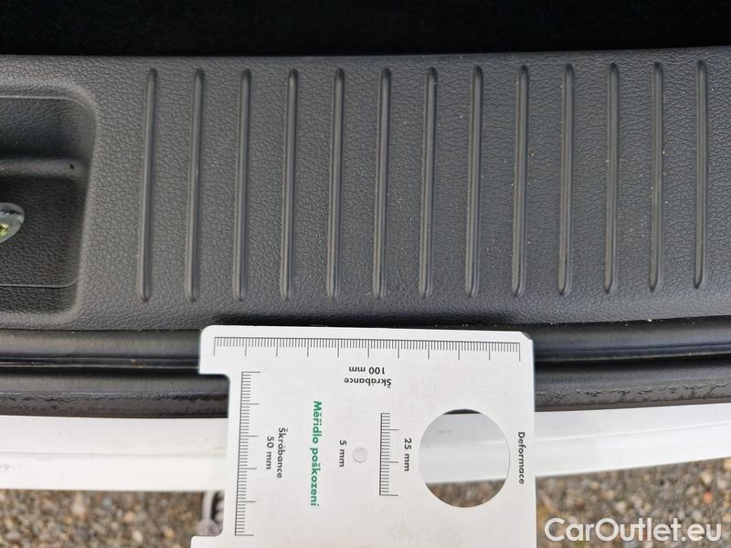  Hyundai  i30  (PD)(01.2017 ->)  kom.1.0TGDI 120 Comfort #18