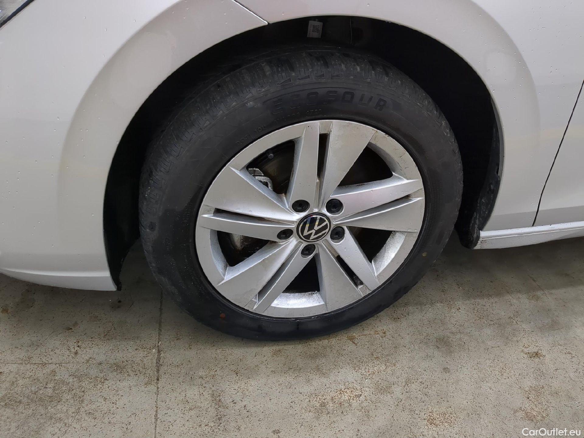  Volkswagen  Golf  VOLKSWAGEN / 2020 / 5P / Berline 1.0 TSI OPF 110 BVM6 Life Busi #7