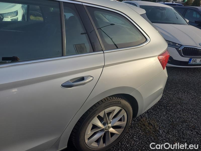  Skoda  Octavia  Combi (NX3)(2020) Oct.Combi 2.0TDI 110 Style AT #25