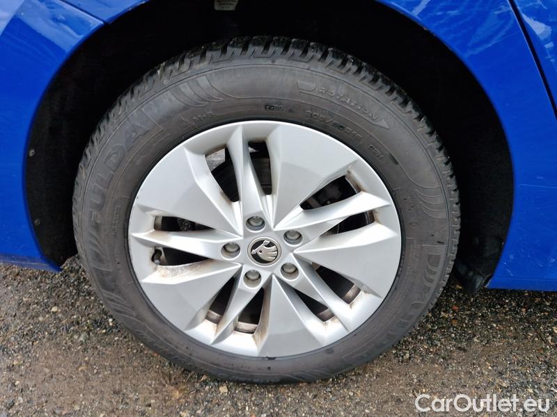  Skoda  Octavia  Combi (NX3)(2020) Oct.Combi 2.0TDI 85 Ambition #8