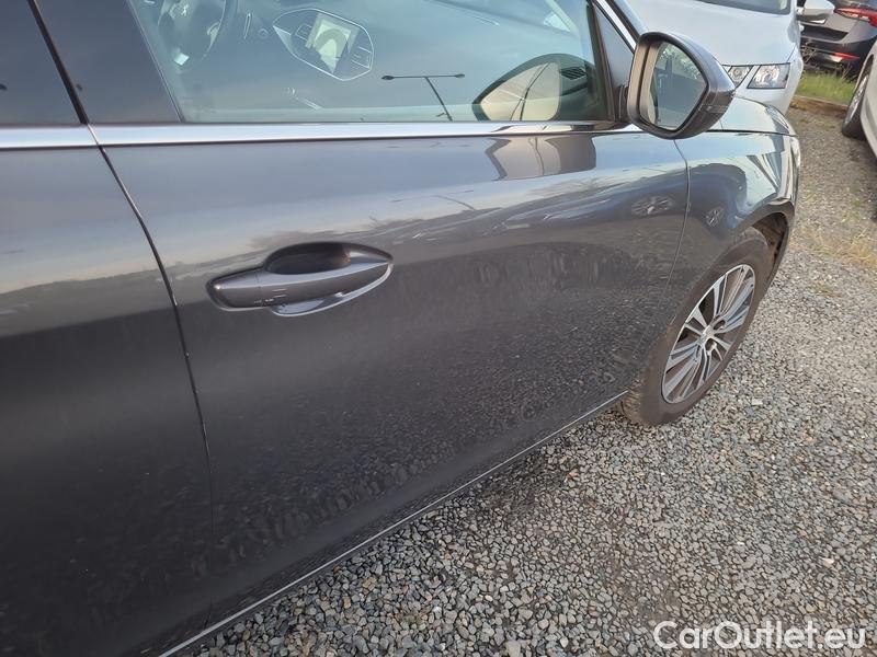  Peugeot  308  II (2013)  SW 1.5 BHDi 130 ALL.P Aut #21