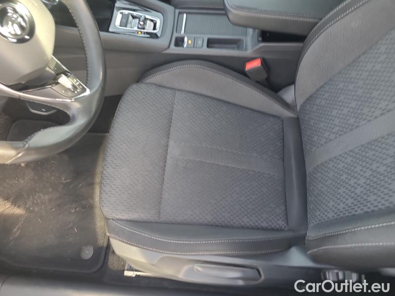  Skoda  Octavia  Combi (NX3)(2020) Oct.Combi 2.0TDI 110 Style AT #6