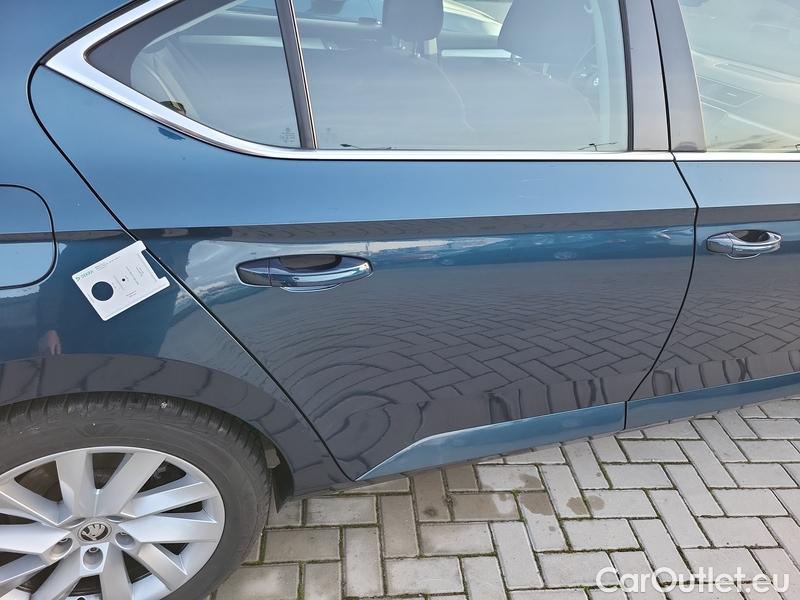  Skoda  Superb  (3V3)(2015) Supe.FL2.0TDI 110 Ambition AT #12