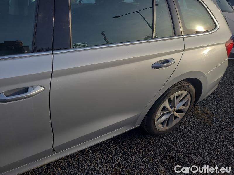  Skoda  Octavia  Combi (NX3)(2020) Oct.Combi 2.0TDI 110 Style AT #10