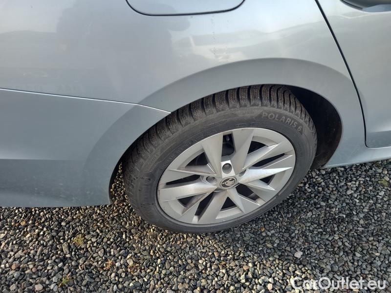  Skoda  Octavia  Combi (NX3)(2020) Oct.Combi 2.0TDI 110 Style AT #18