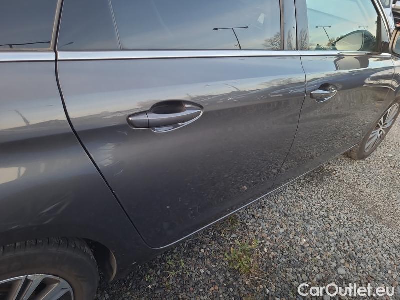  Peugeot  308  II (2013)  SW 1.5 BHDi 130 ALL.P Aut #20