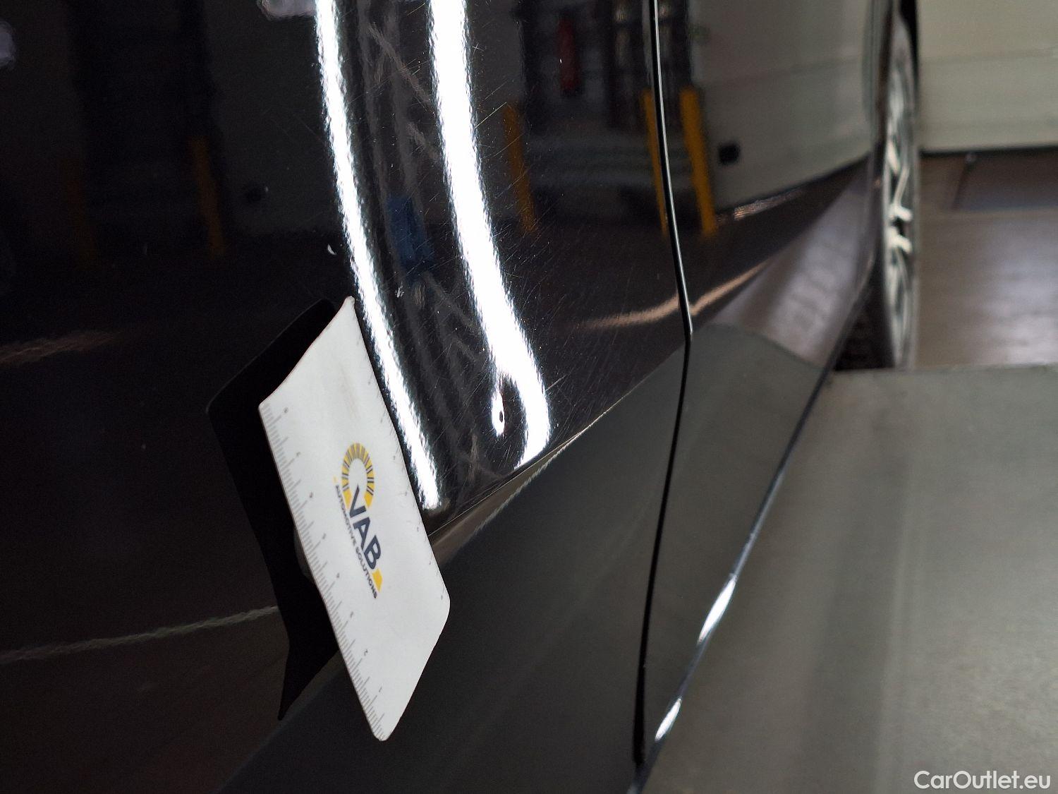  Mercedes  A-Klasse Mercedes, A-Class Berline '18, Mercedes-Benz  Limousine A 180 d 4d #26