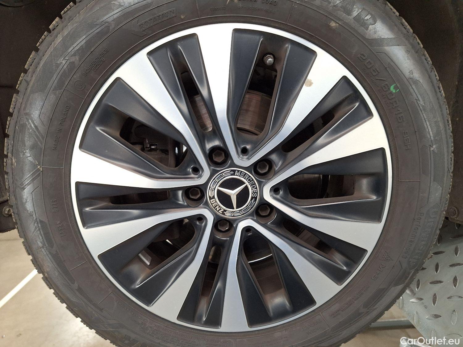  Mercedes  A-Klasse Mercedes, A-Class Berline '18, Mercedes-Benz  Limousine A 180 d 4d #21