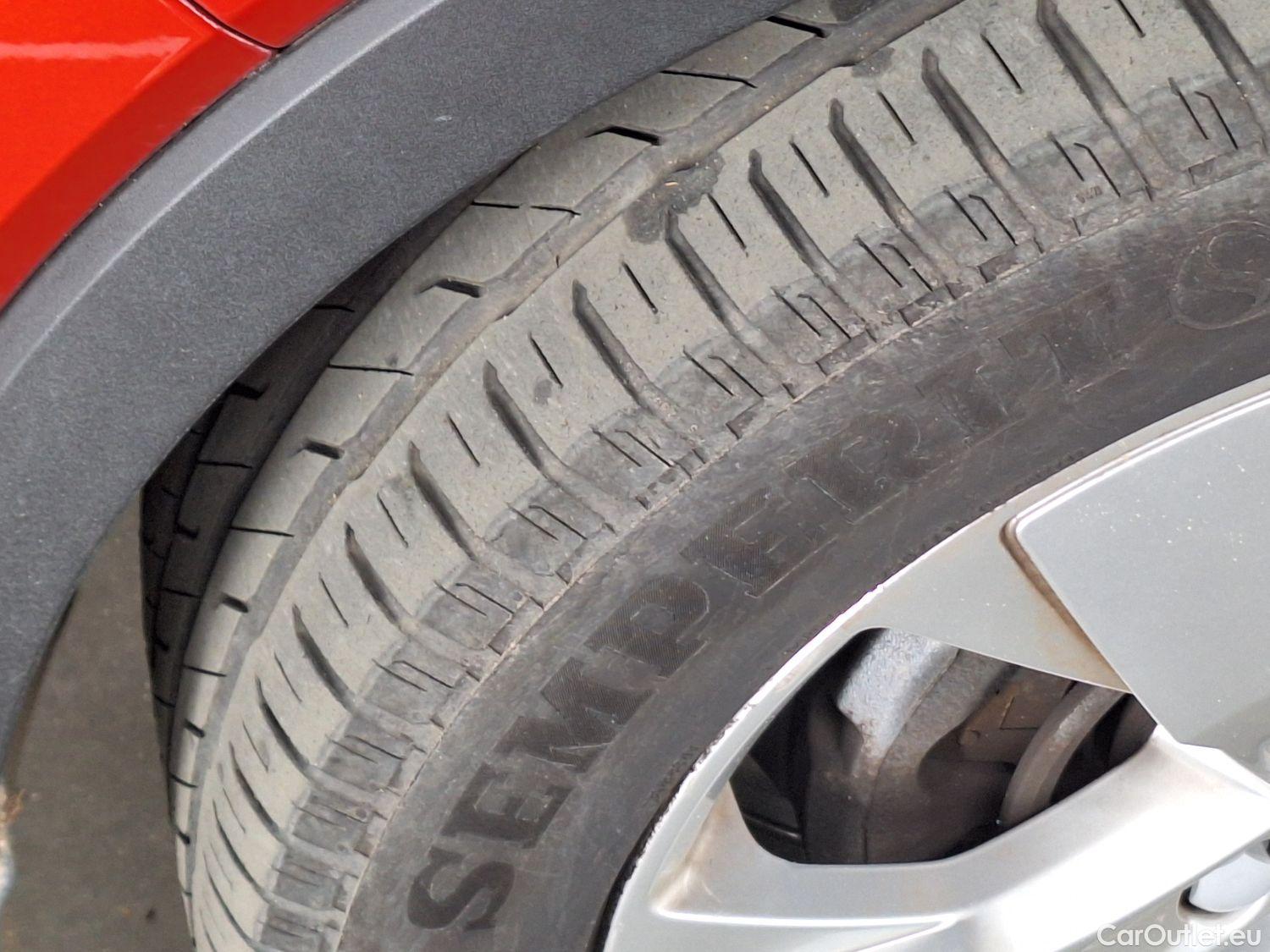  Volvo  XC 40 Volvo, XC40 '17, Volvo XC40 T3 Geartronic Momentum Pro 5d #60