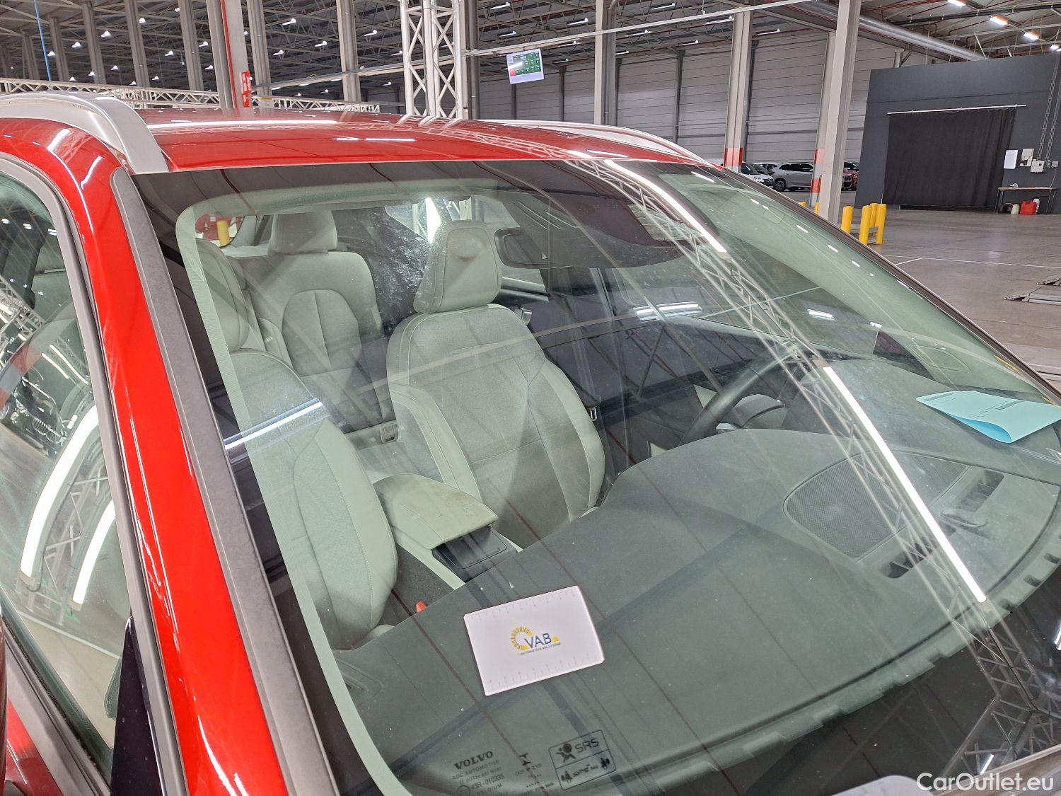  Volvo  XC 40 Volvo, XC40 '17, Volvo XC40 T3 Geartronic Momentum Pro 5d #43